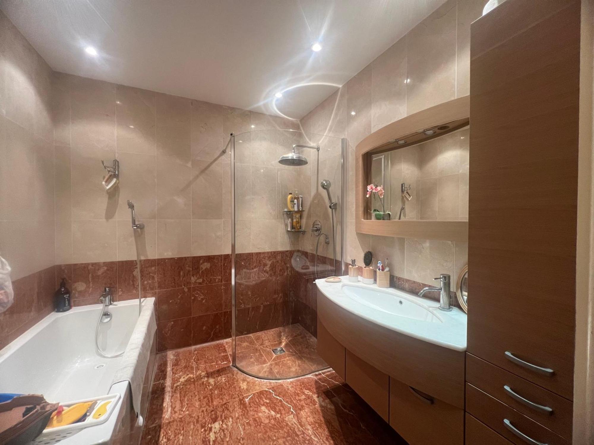 Appartement Nice Centre Vue Mer Avec Piscine Pour Famille, Couple D'Amis Pas De Groupes De Jeunes Autorises Eksteriør bilde